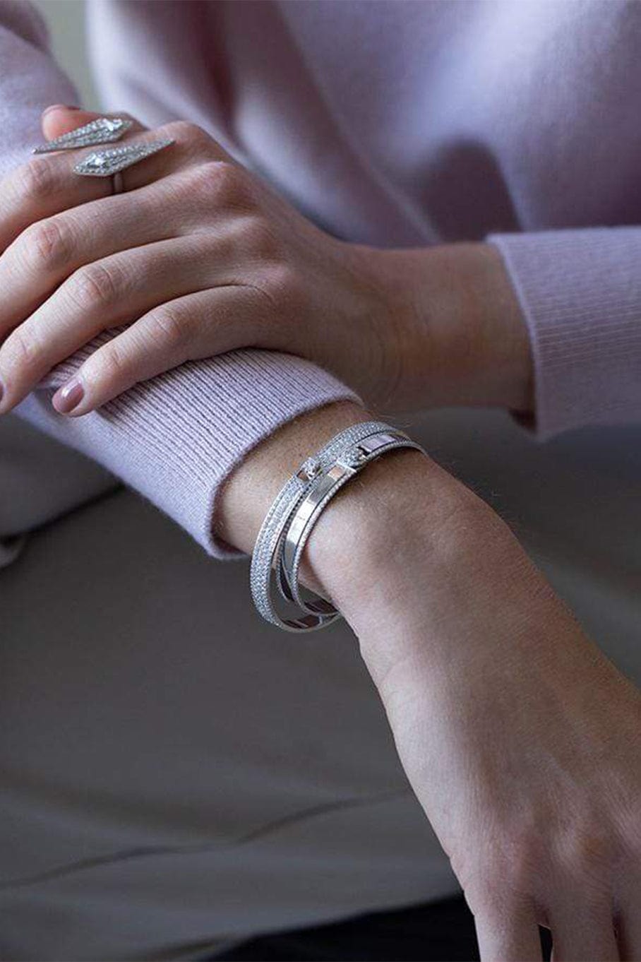 ALESSA JEWELRY-Spectrum Solid Border Diamond Bracelet-WHITE GOLD