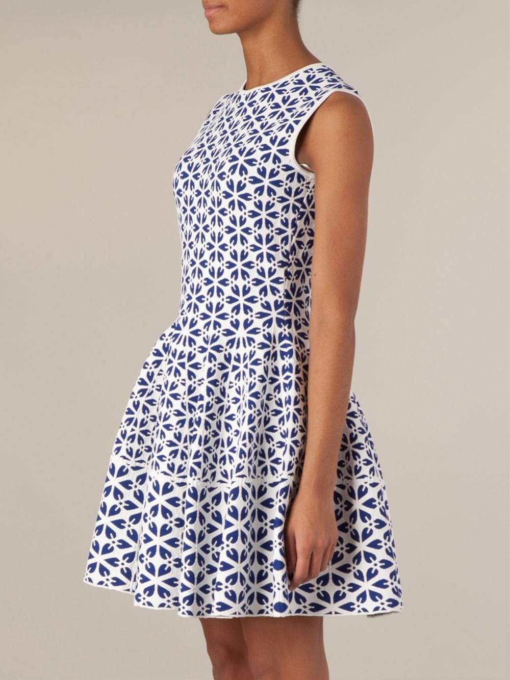ALEXANDER MCQUEEN-Embossed Flower Dress-
