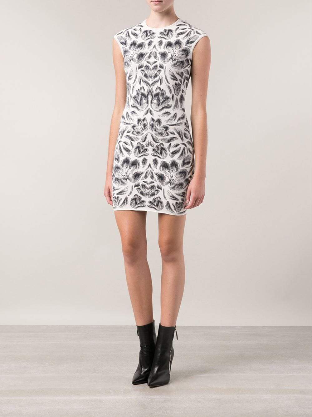 ALEXANDER MCQUEEN-Tulip Knit Dress-