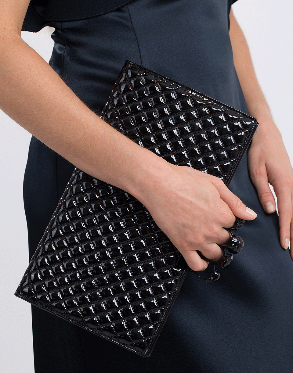 ALEXANDER MCQUEEN-Four Ring Skull Clutch-BLACK