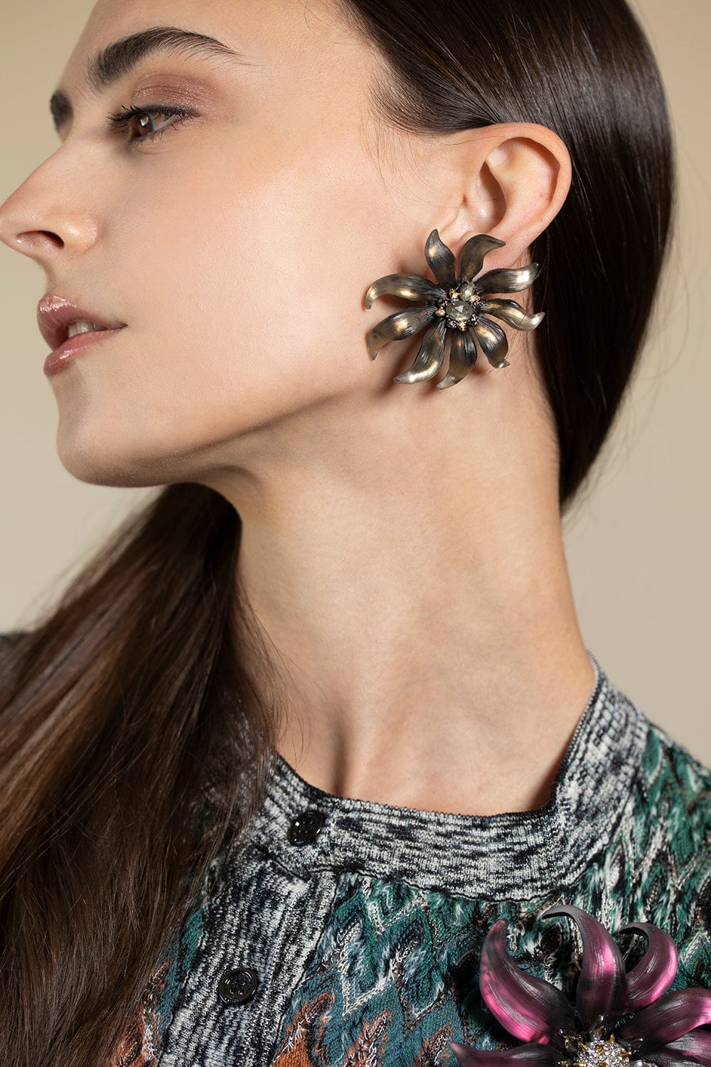 ALEXIS BITTAR-Sultry Grey Burnt Fleur Large Flower Studs-GREY
