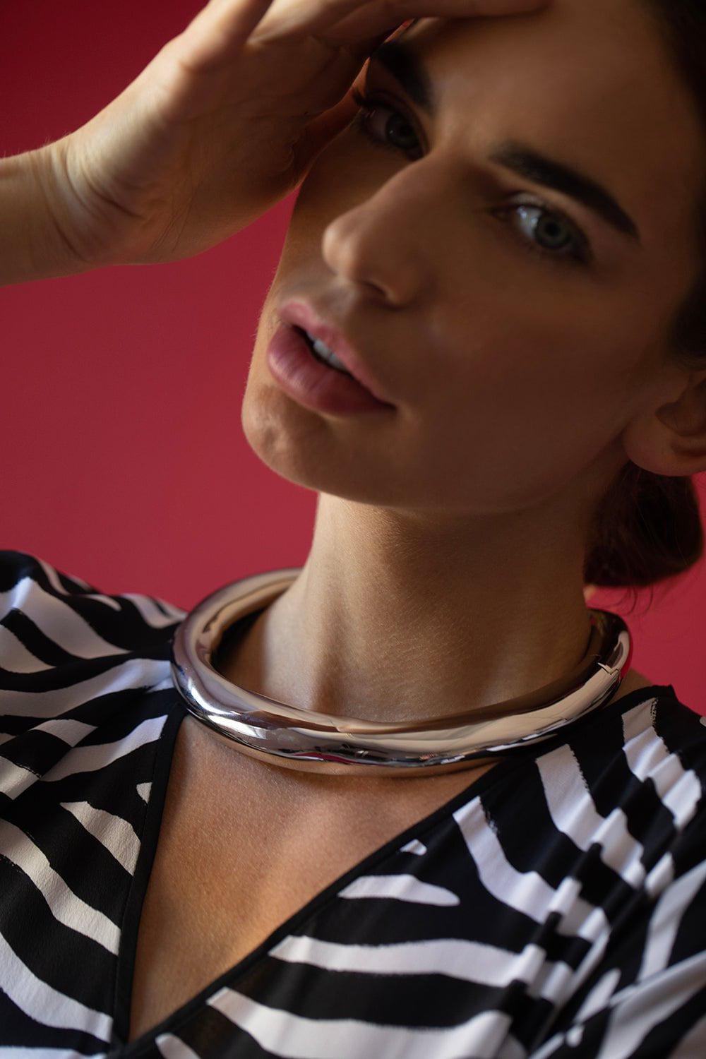 Metal Hinge Collar-SILVER-JEWELRYBOUTIQUENECKLACE O-ALEXIS BITTAR