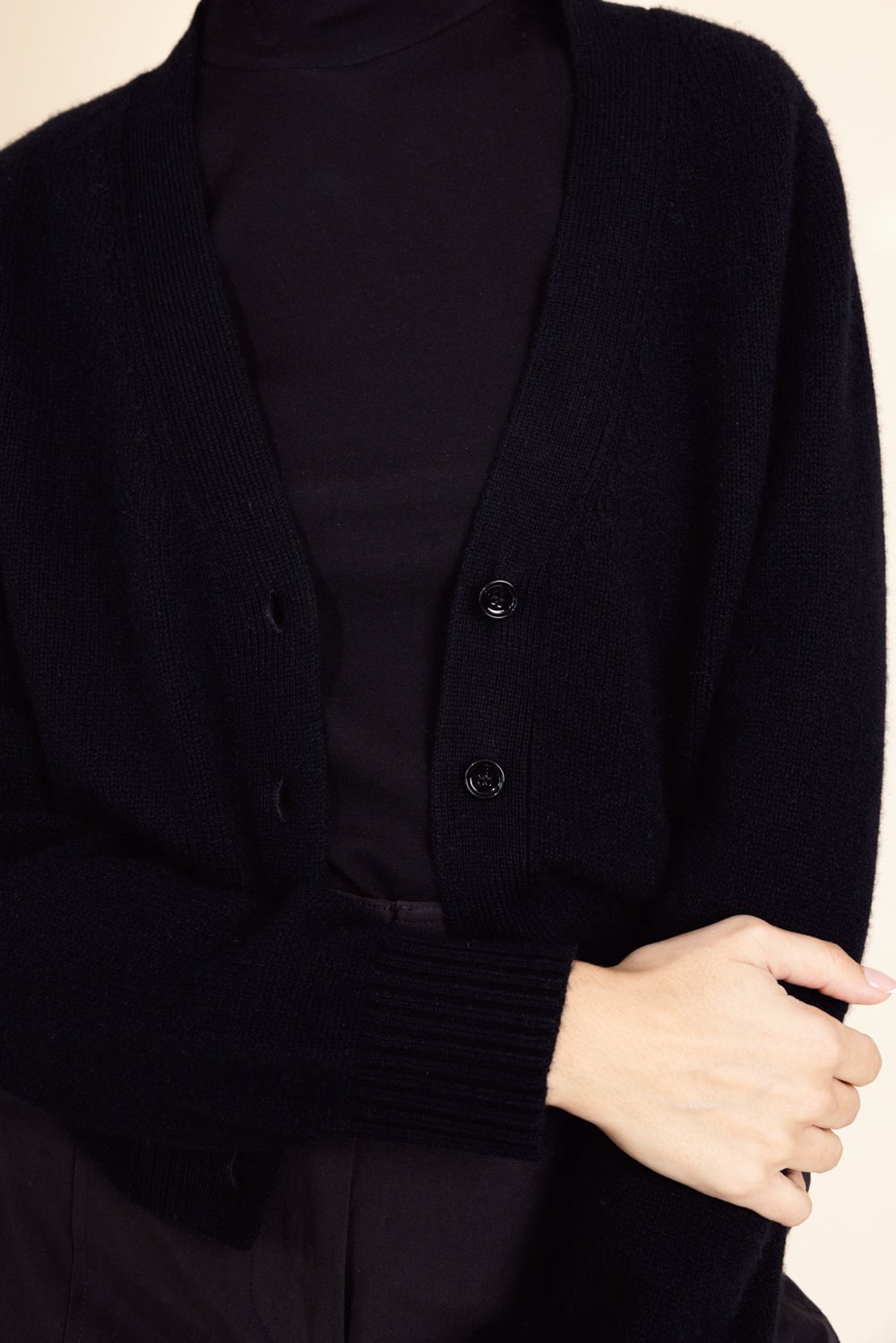 ALLUDE-V-Cardigan - Black-