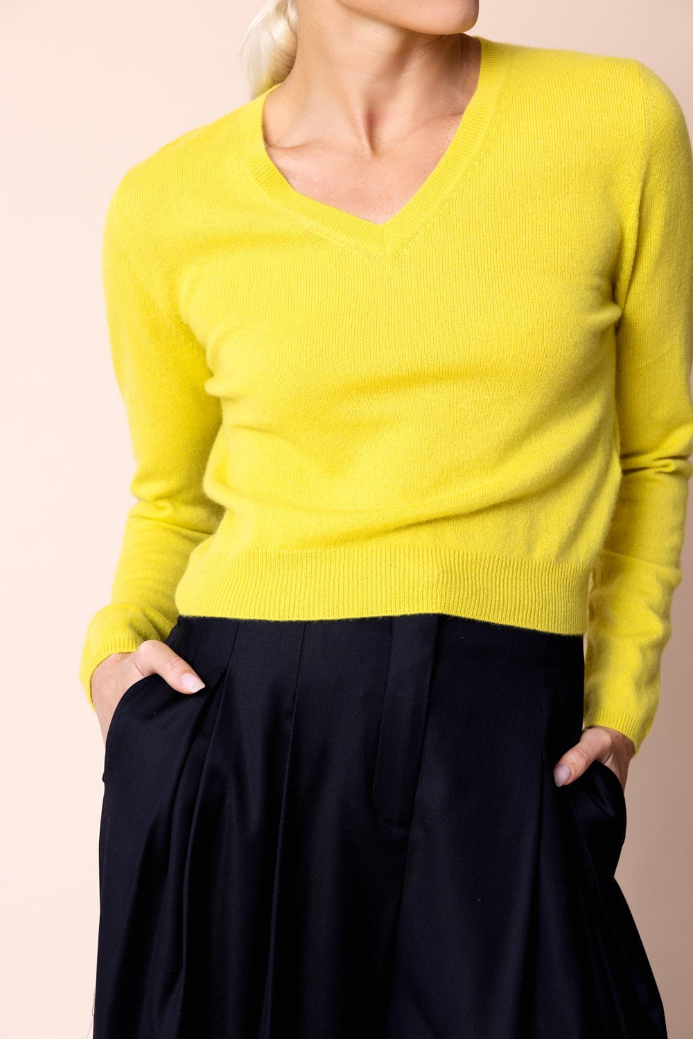 ALLUDE-V-Sweater - Chartreuse-