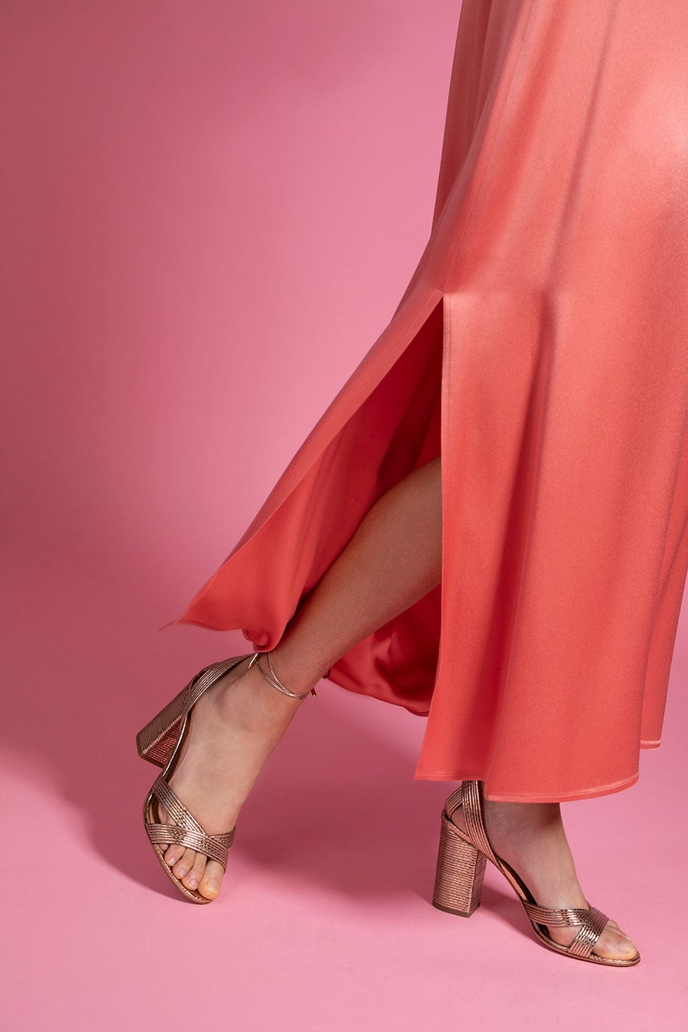 AQUAZZURA-Ari Sandal - Gold-