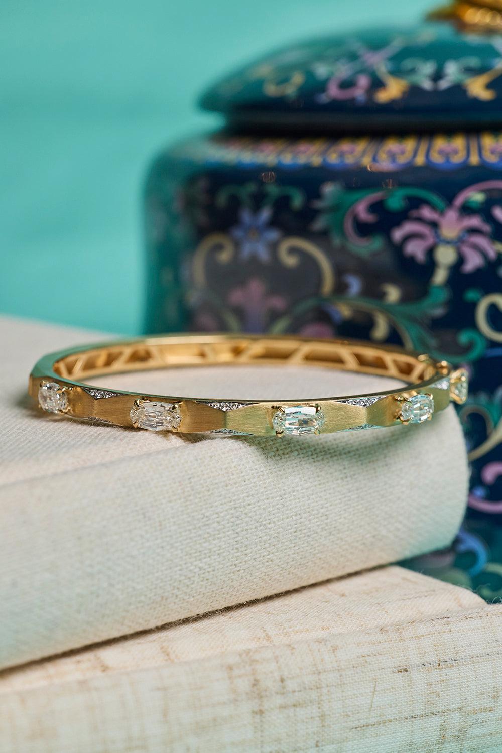 Diamond Five Oval Geometric Enigma Bangle Bracelet-YELLOW GOLD-JEWELRYFINE JEWELBRACELET O-ARUNASHI