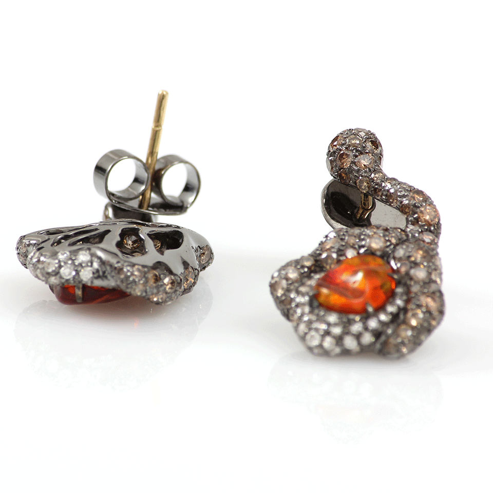 ARUNASHI-Fire Opal Flower Bud Earrings-BLACK GOLD