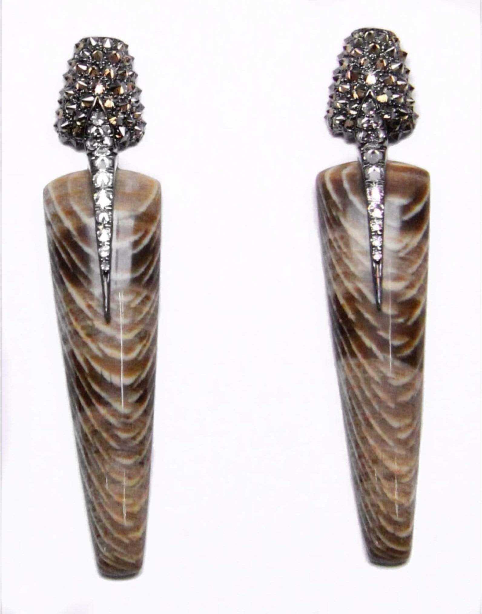 ARUNASHI-Fossilwood and Diamond Earrings-BLACK GOLD