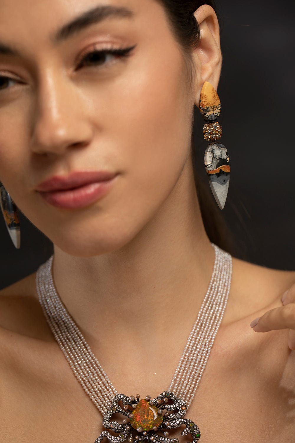 ARUNASHI-Malignano and Madarin Garnet Earrings-BLACK GOLD
