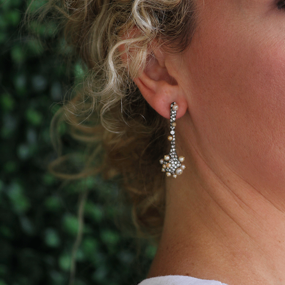 ARUNASHI-Natural Basra Pearl Earrings-BLACK GOLD