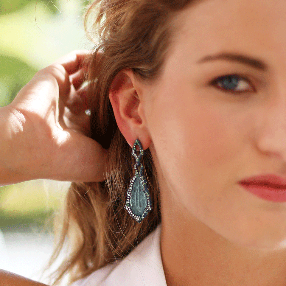 ARUNASHI-Carved Aquamarine Earrings-SILVER