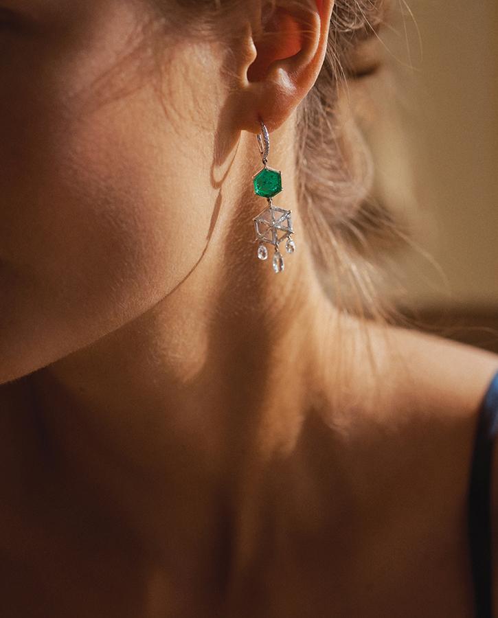 ARUNASHI-Hexagon Emerald and Diamond Earrings-WHITE GOLD