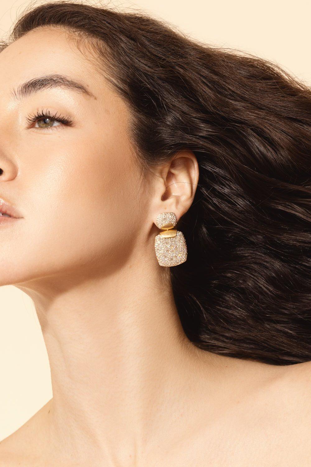 ARUNASHI-Full Diamond Lightening In A Square Earrings-YELLOW GOLD