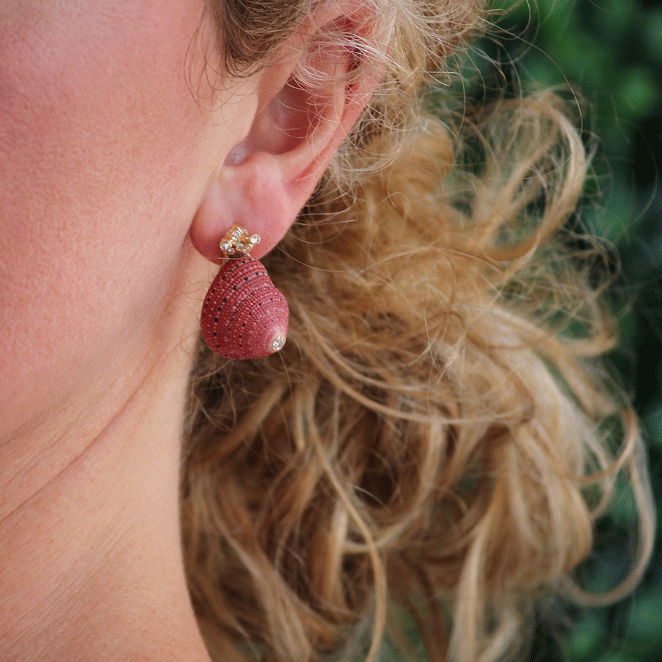 ARUNASHI-Snail Shell Earrings-YELLOW GOLD