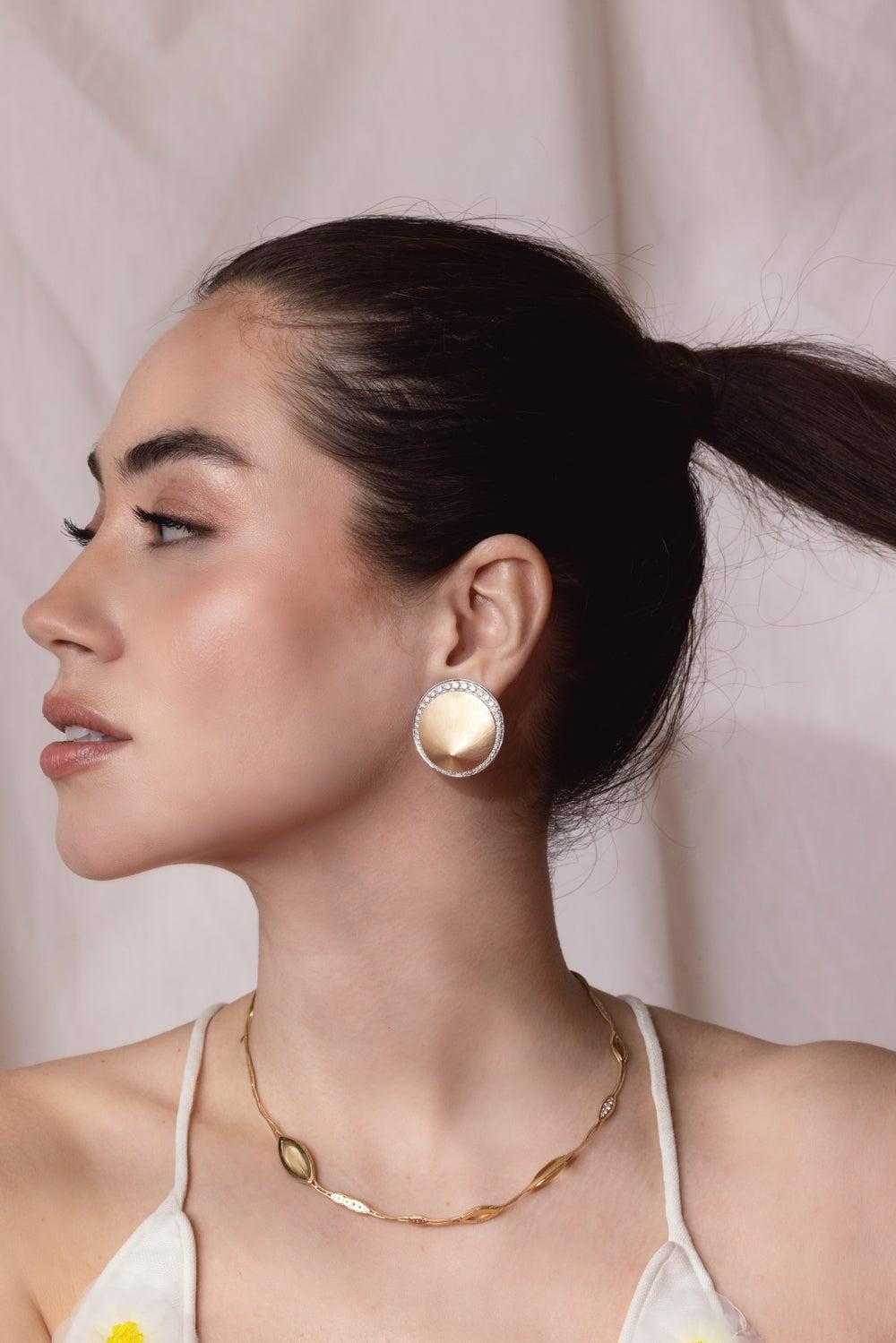 ARUNASHI-The Tacoma Museum Of Glass Earrings-YELLOW GOLD