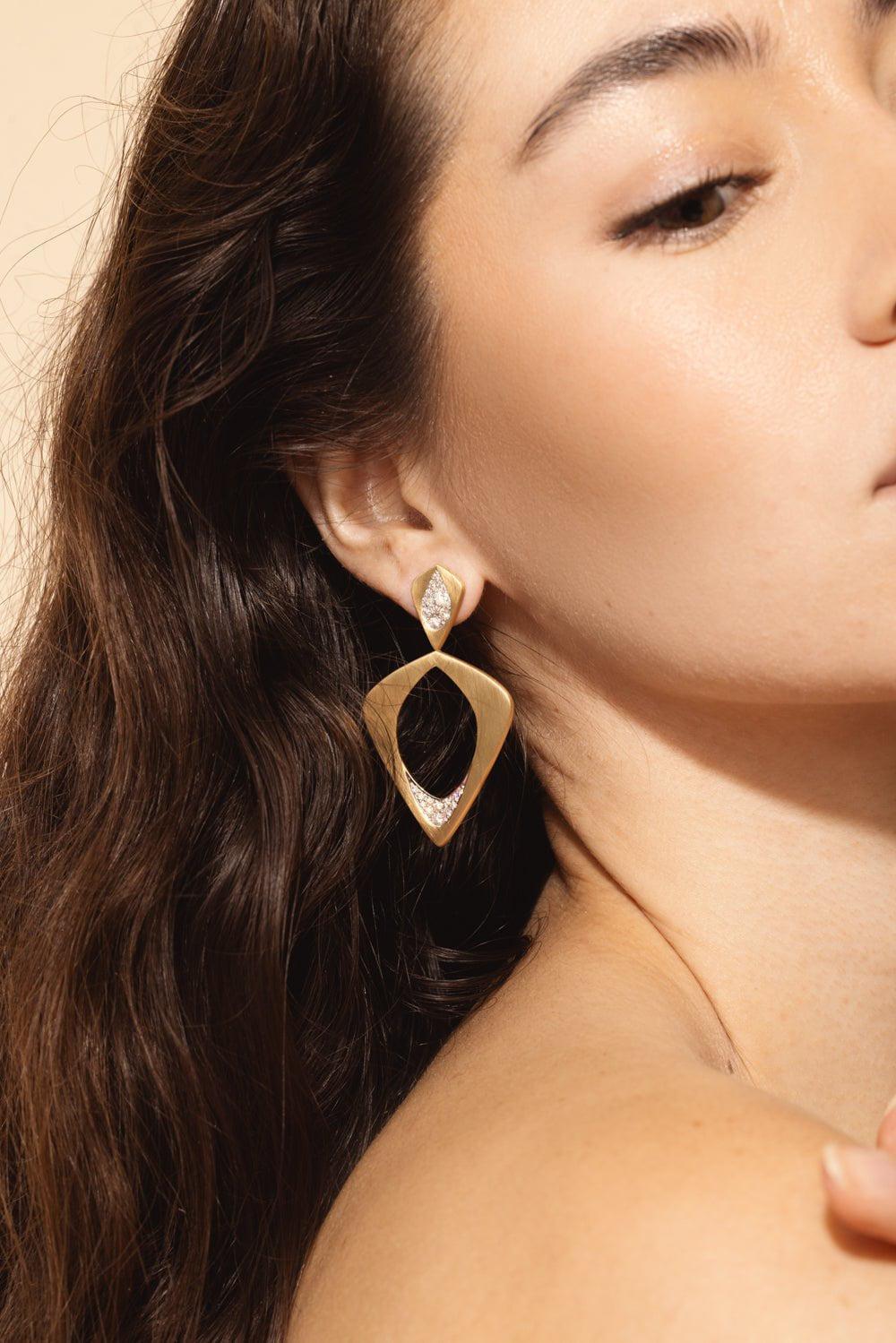 ARUNASHI-Wicker Earrings-YELLOW GOLD