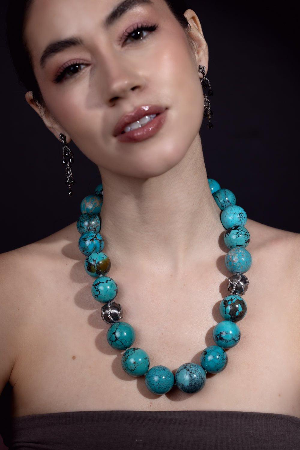 ARUNASHI-Turquoise Bead Necklace-YELLOW GOLD