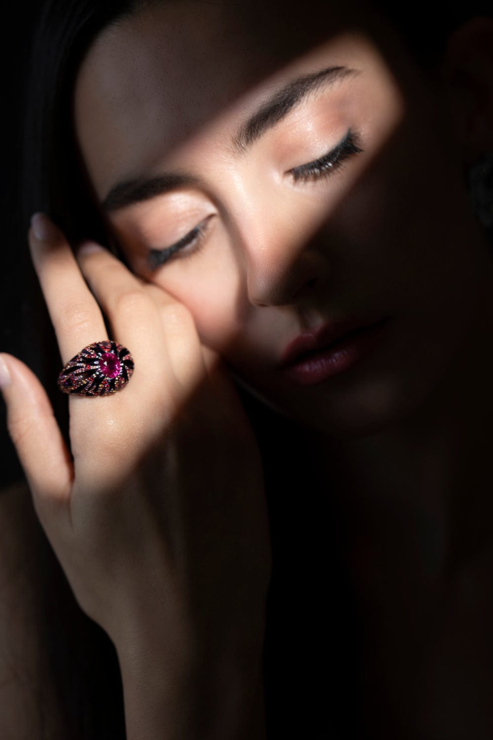 ARUNASHI-Ruby and Sapphire Ring-TITANIUM