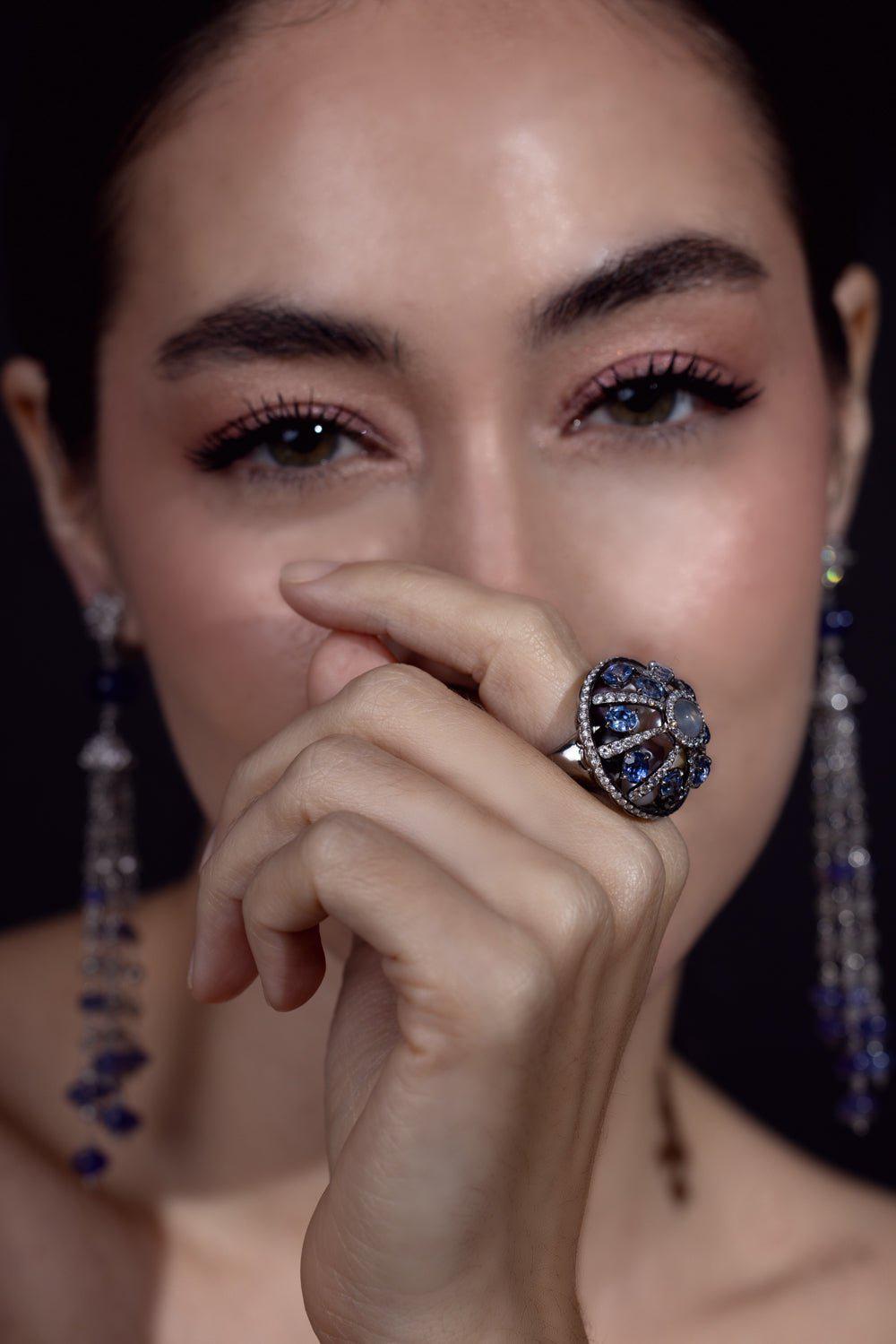 ARUNASHI-Moonstone Sapphire Ring-WHITE GOLD