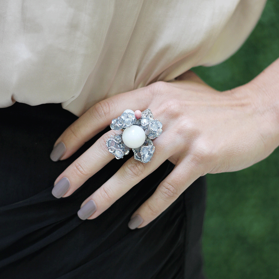ARUNASHI-Clam Pearl And Diamond Ring-WHITE GOLD