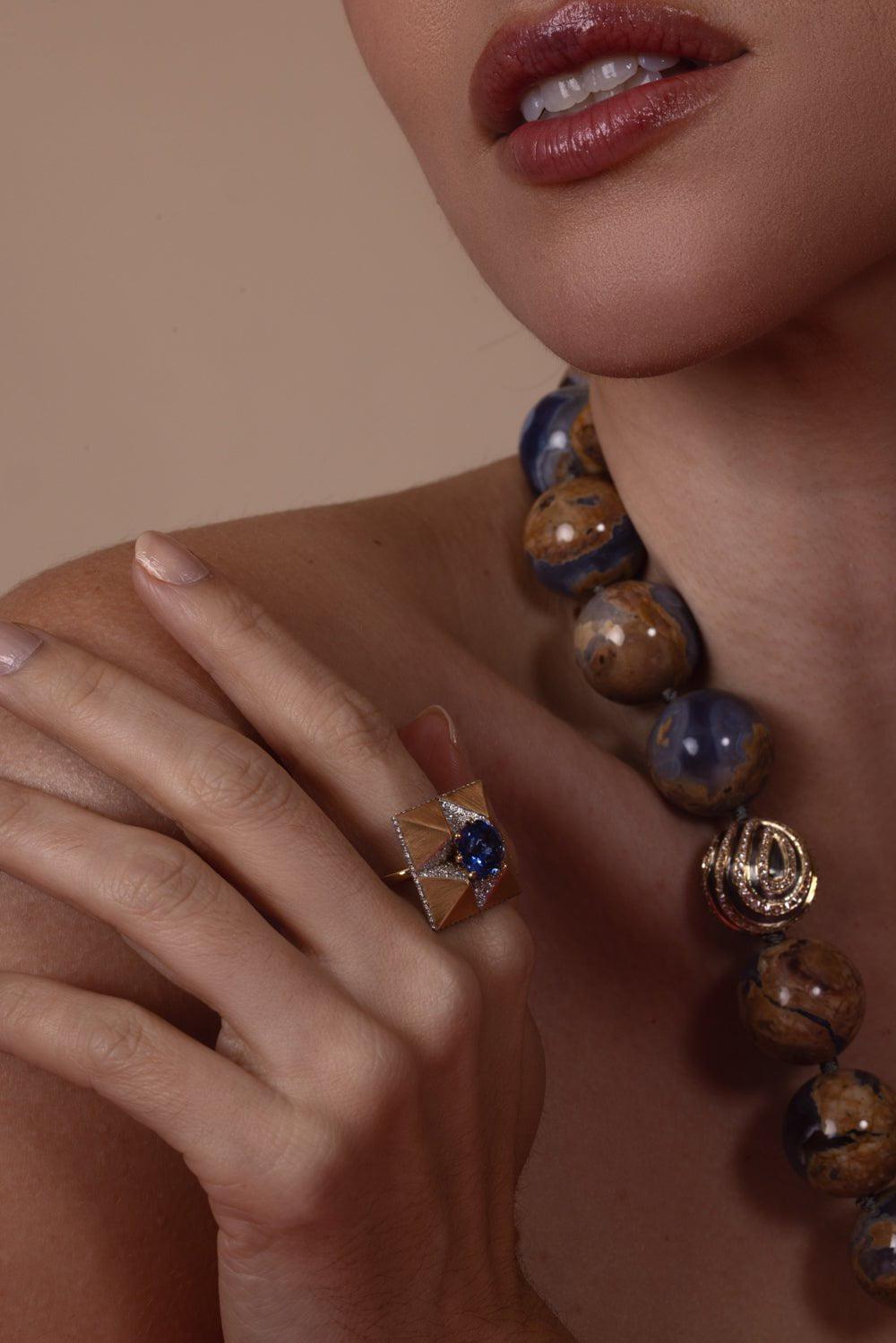 ARUNASHI-The Sapphire Fortune Teller Origami Ring-YELLOW GOLD