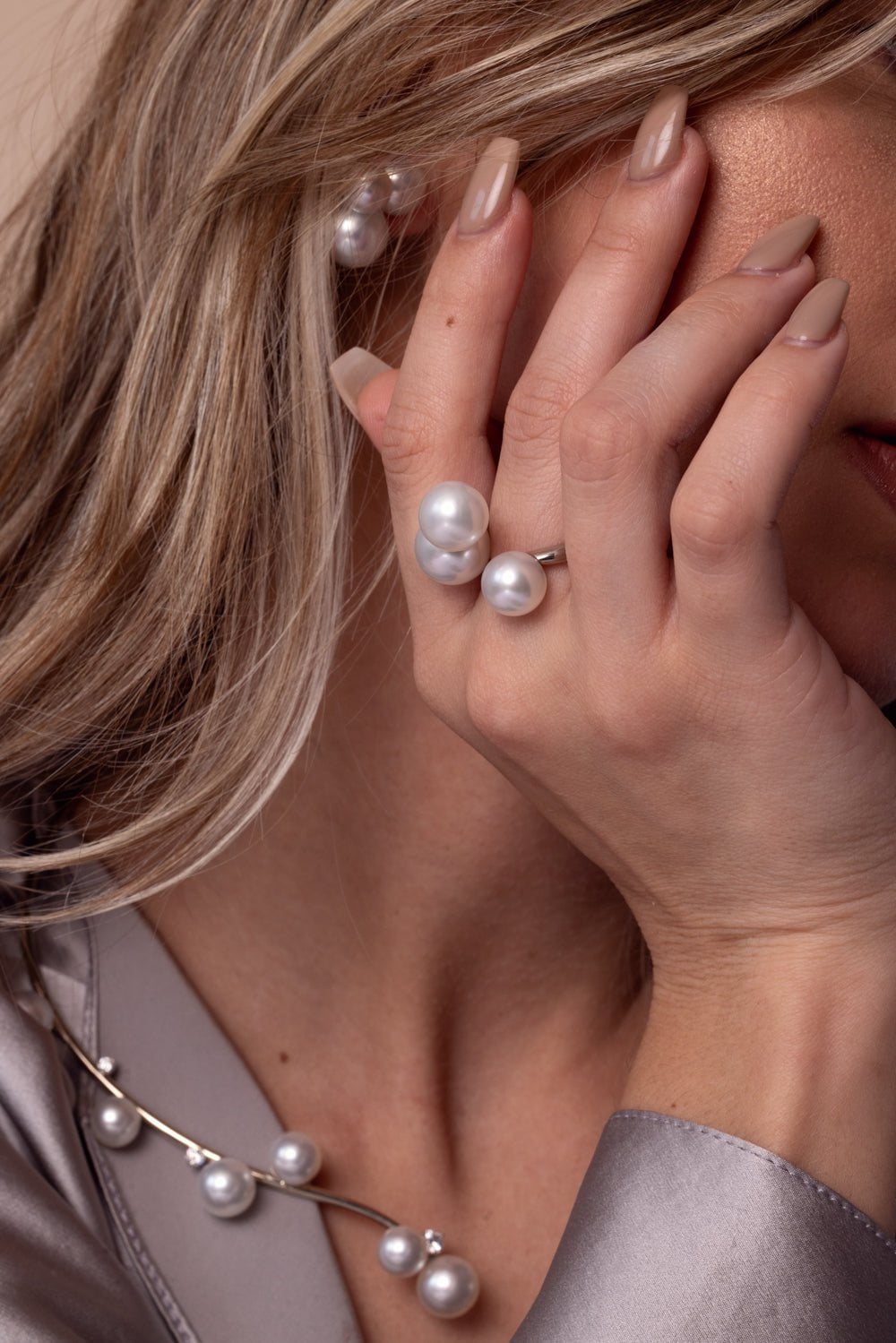 ASSAEL-Three Bubble Pearl Ring-WHITE GOLD