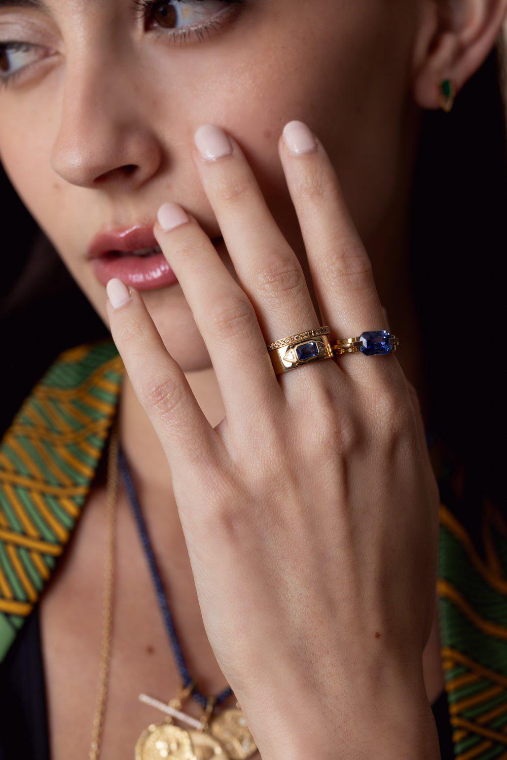 AZLEE-Staircase Sapphire Floating Ring-YELLOW GOLD