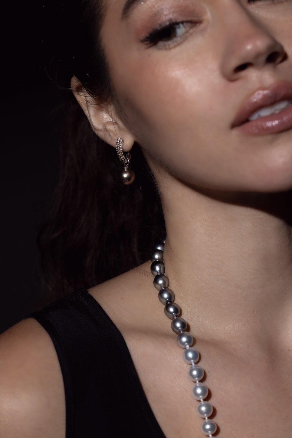 BAGGINS-Ombre Diamond Pearl Drop Earrings-WHITE GOLD