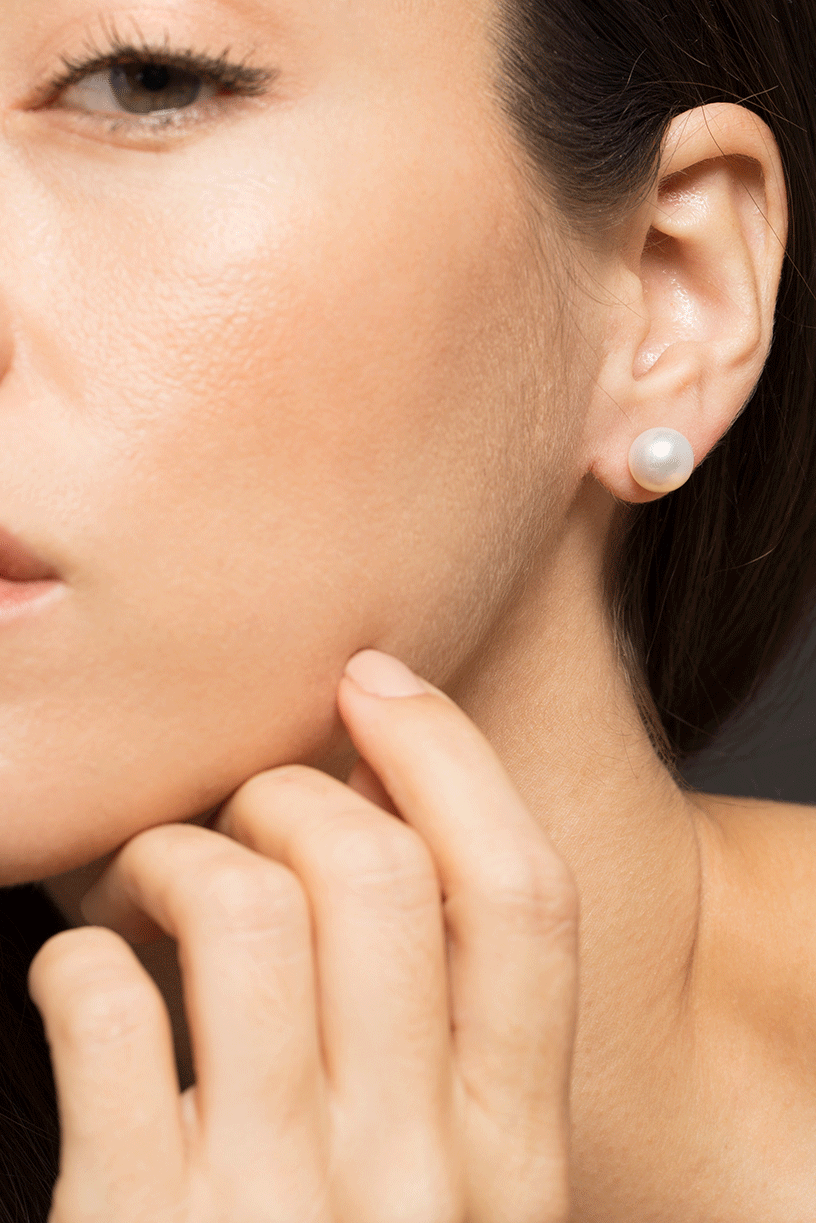 BAGGINS-Round Akoya Pearl Studs - 8.5mm-WHITE GOLD