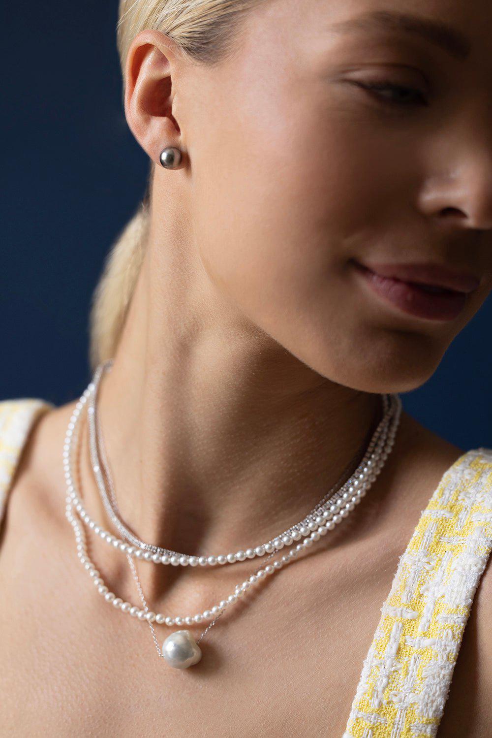BAGGINS-Round Akoya Pearl Studs - 8mm-WHITE GOLD