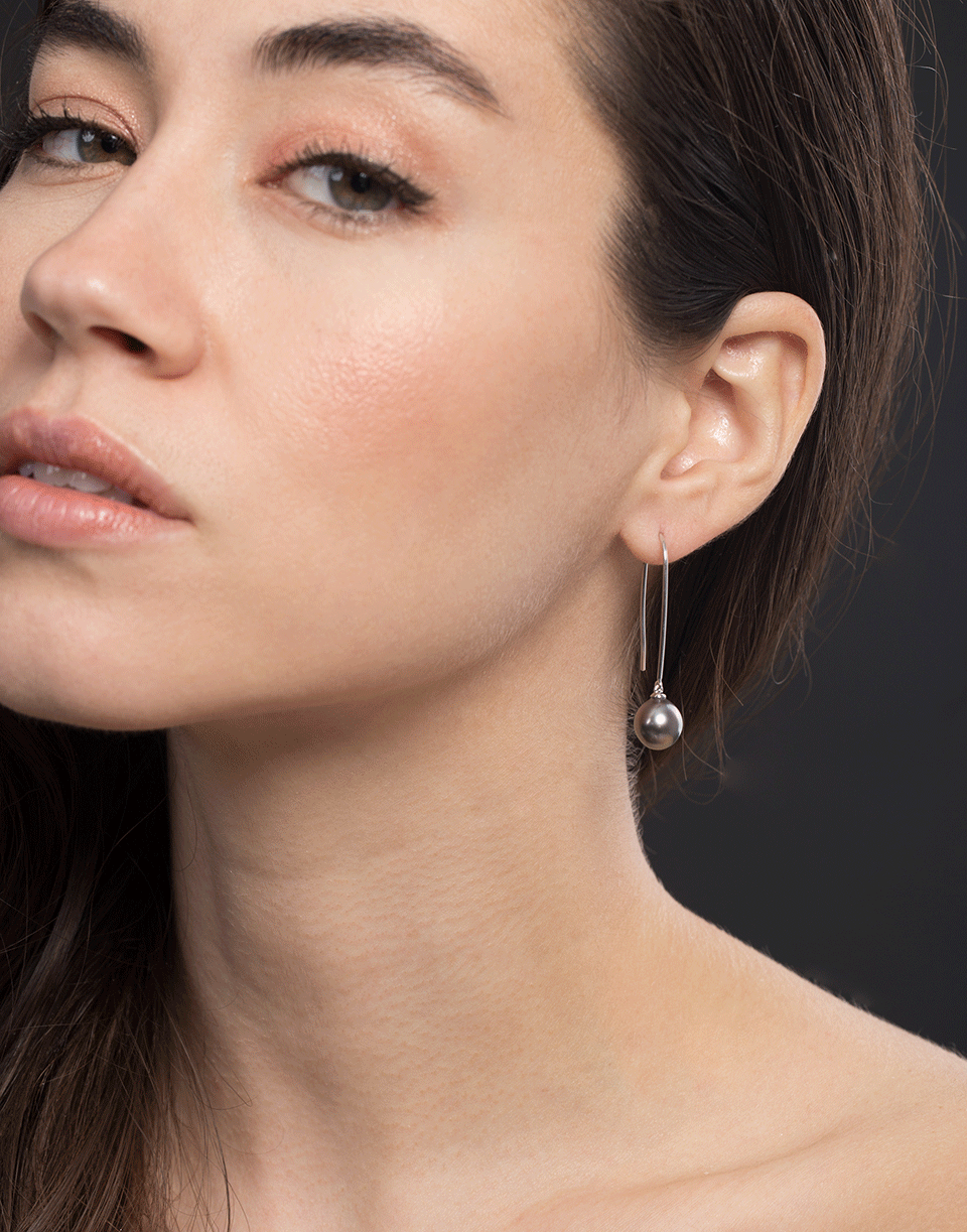 BAGGINS-Tahitian Pearl Drop Hook Earrings-WHITE GOLD