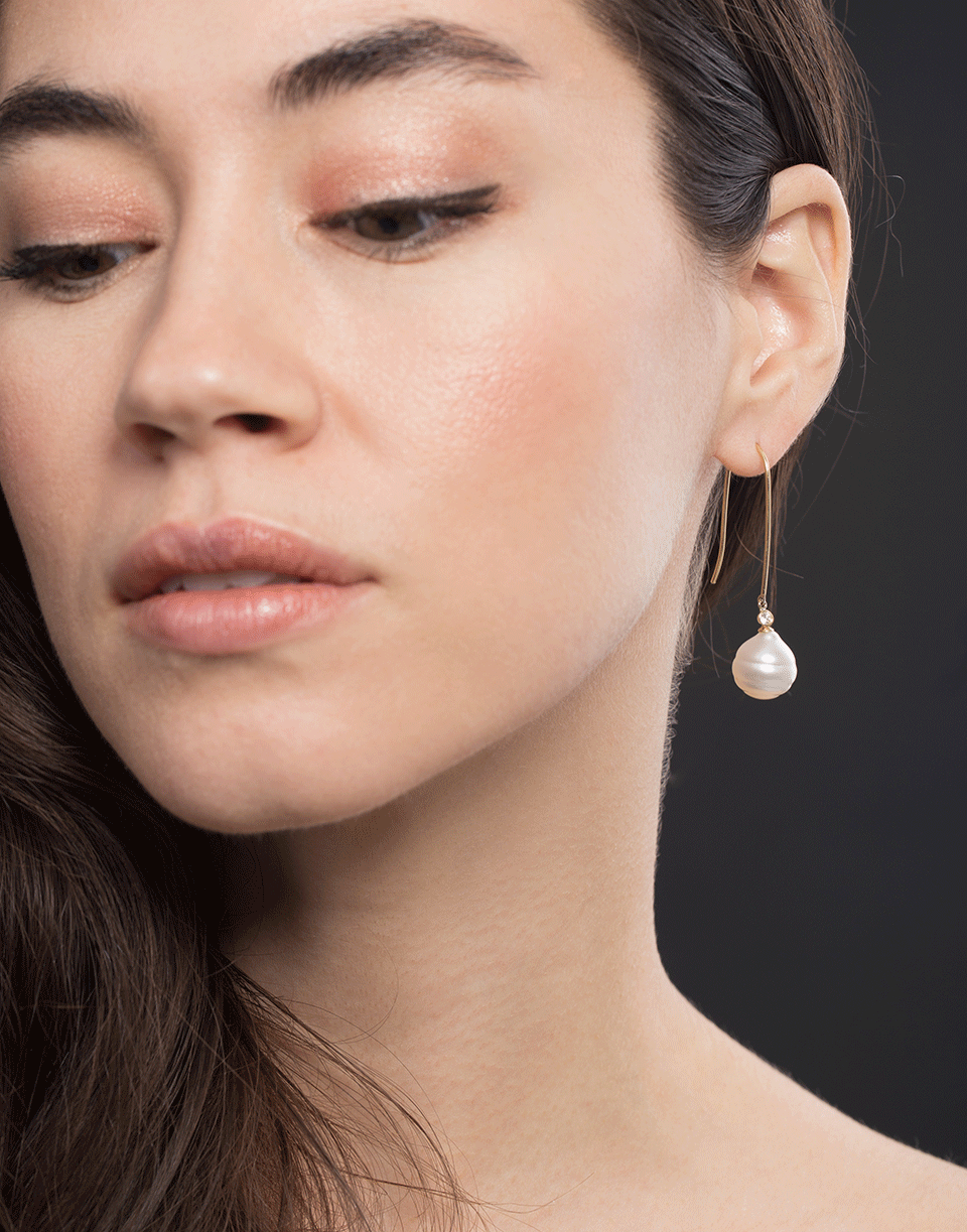 BAGGINS-South Sea Pearl Drop Hook Earrings-YELLOW GOLD