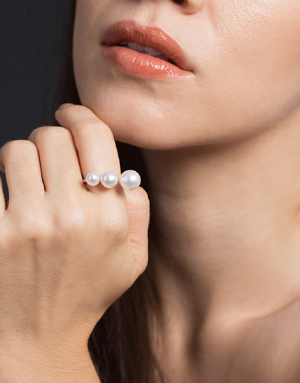 BAGGINS-Three White Akoya Pearl Bar Ring-WHITE GOLD