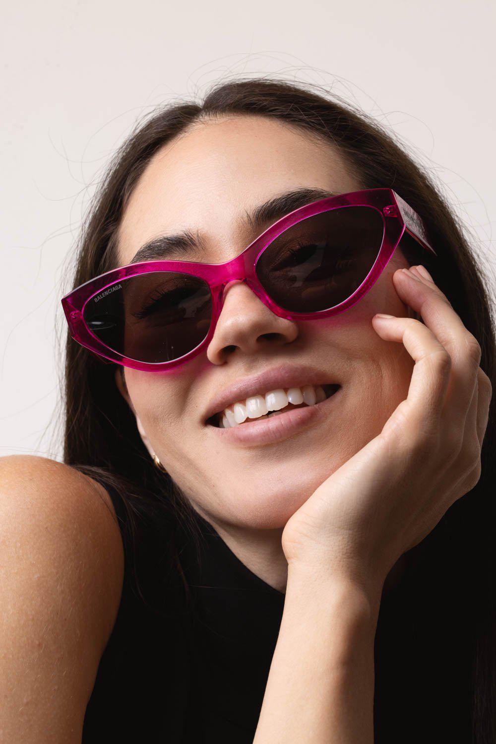 BALENCIAGA-Sleek Cat Eye Logo Sunglasses-FUX/GREY