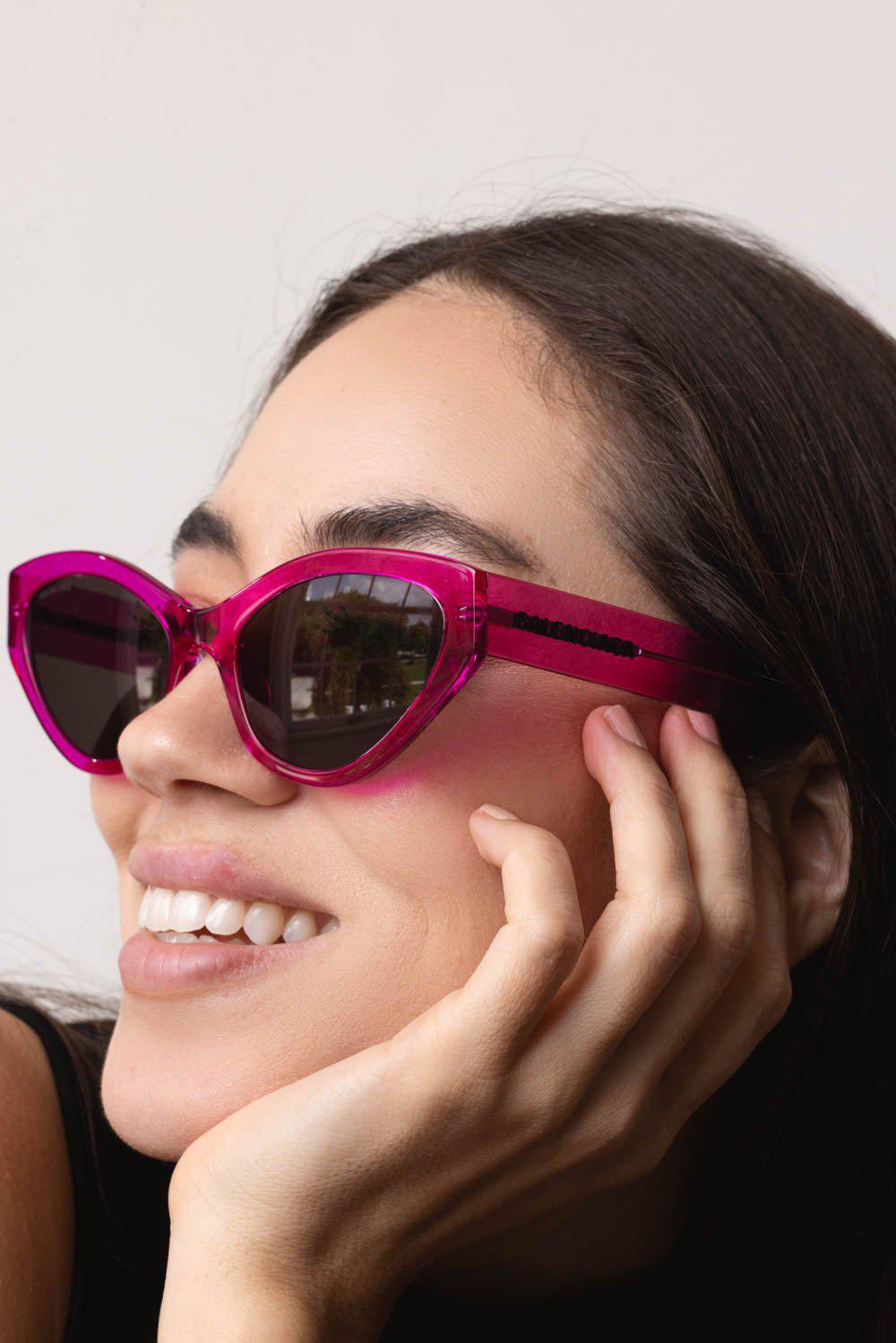 BALENCIAGA-Sleek Cat Eye Logo Sunglasses-FUX/GREY