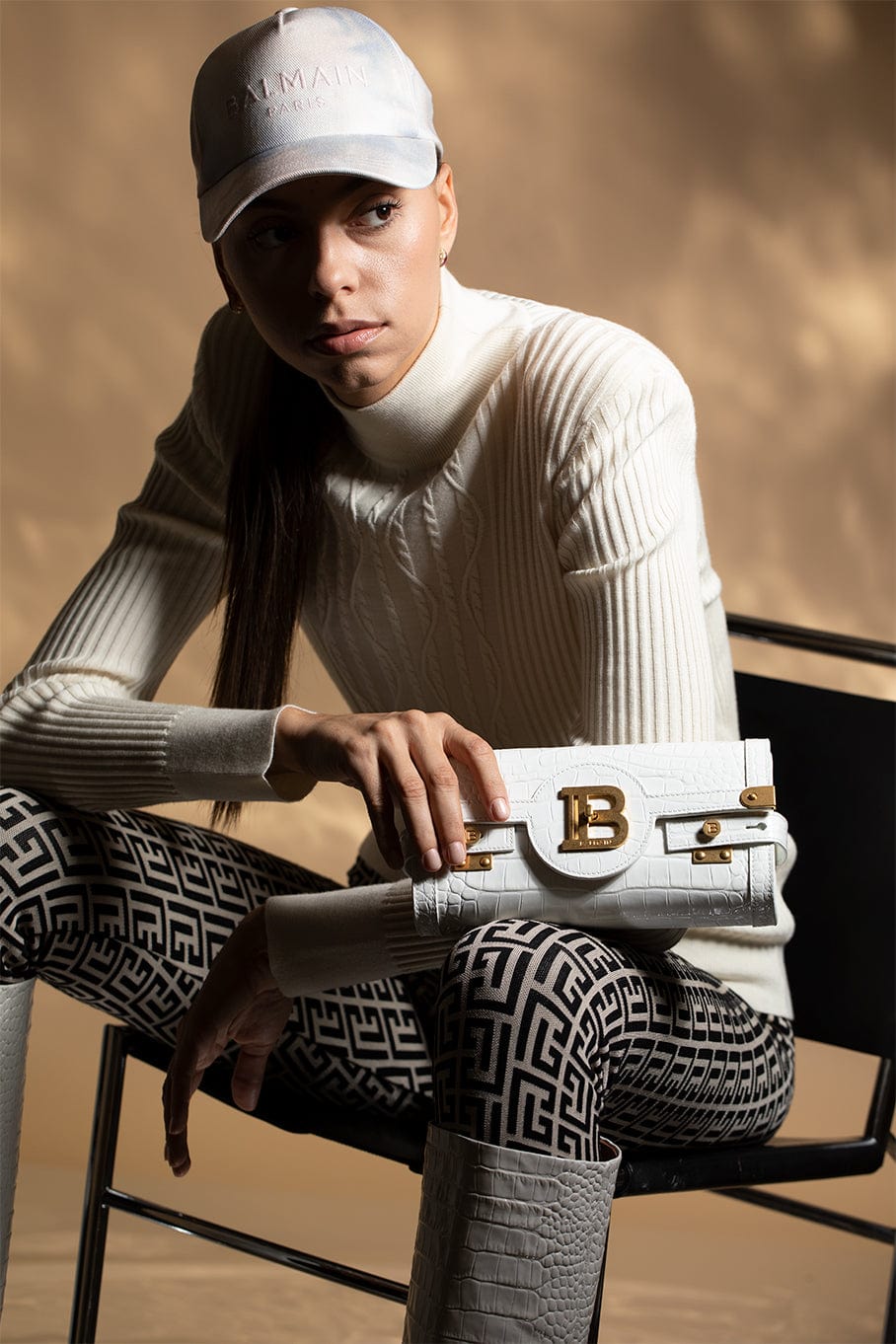 BALMAIN-Bbuzz Calfskin Croc Embossed Pouch 23-BLANC