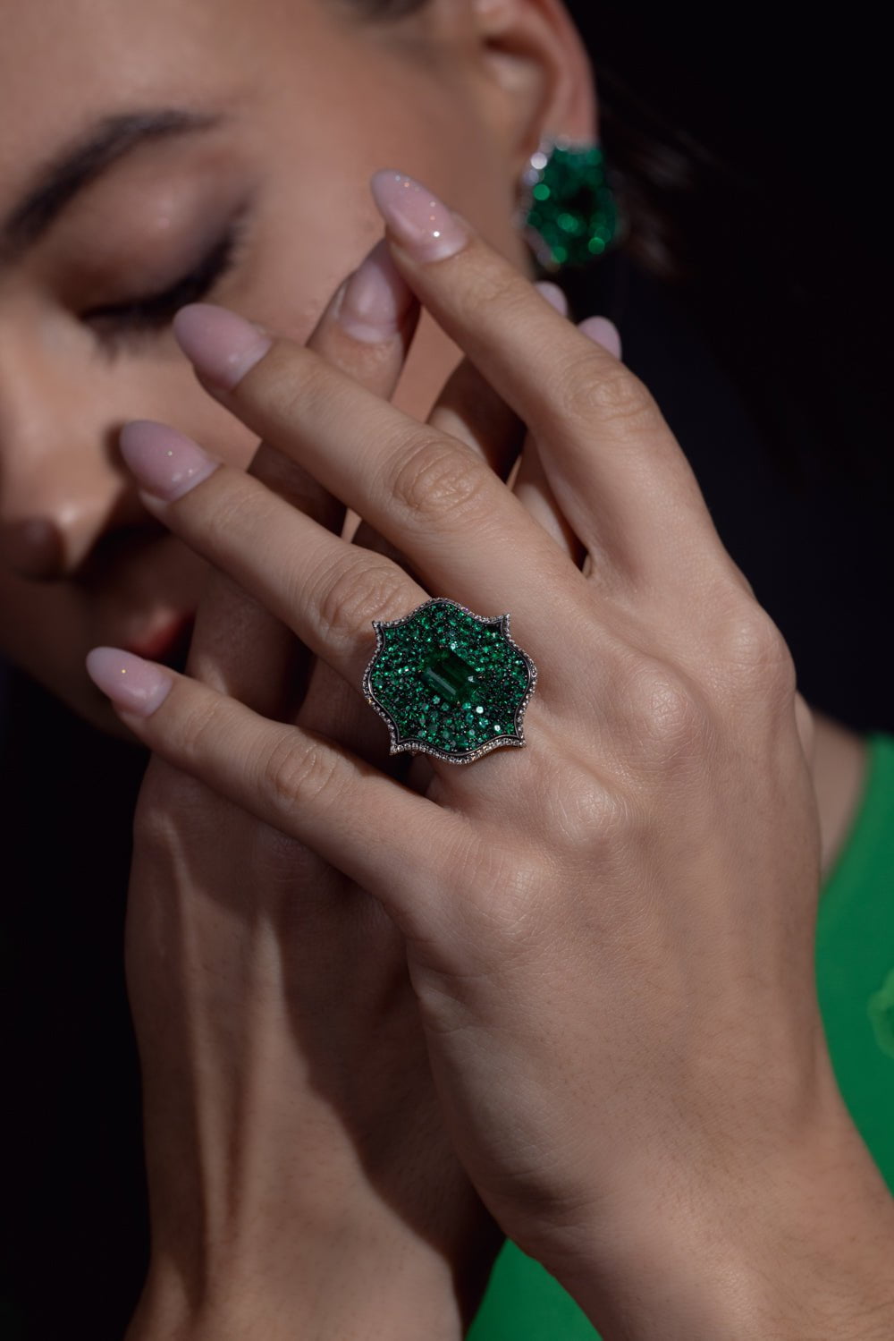 Lotus Emerald Earrings JEWELRYFINE JEWELEARRING BAYCO   