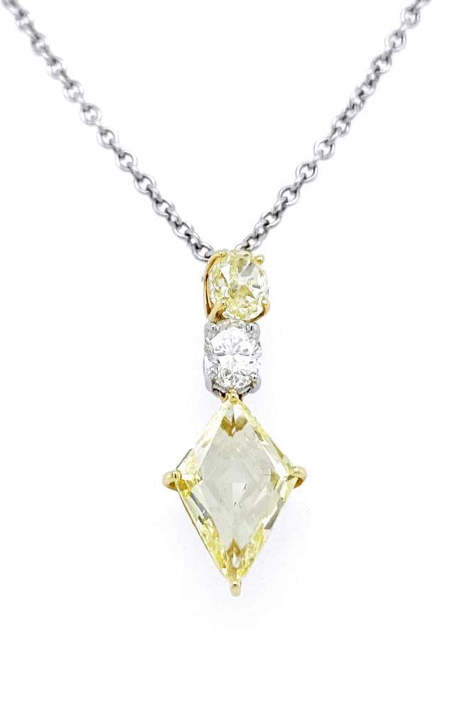 BAYCO-Diamond Kite Necklace-PLAT