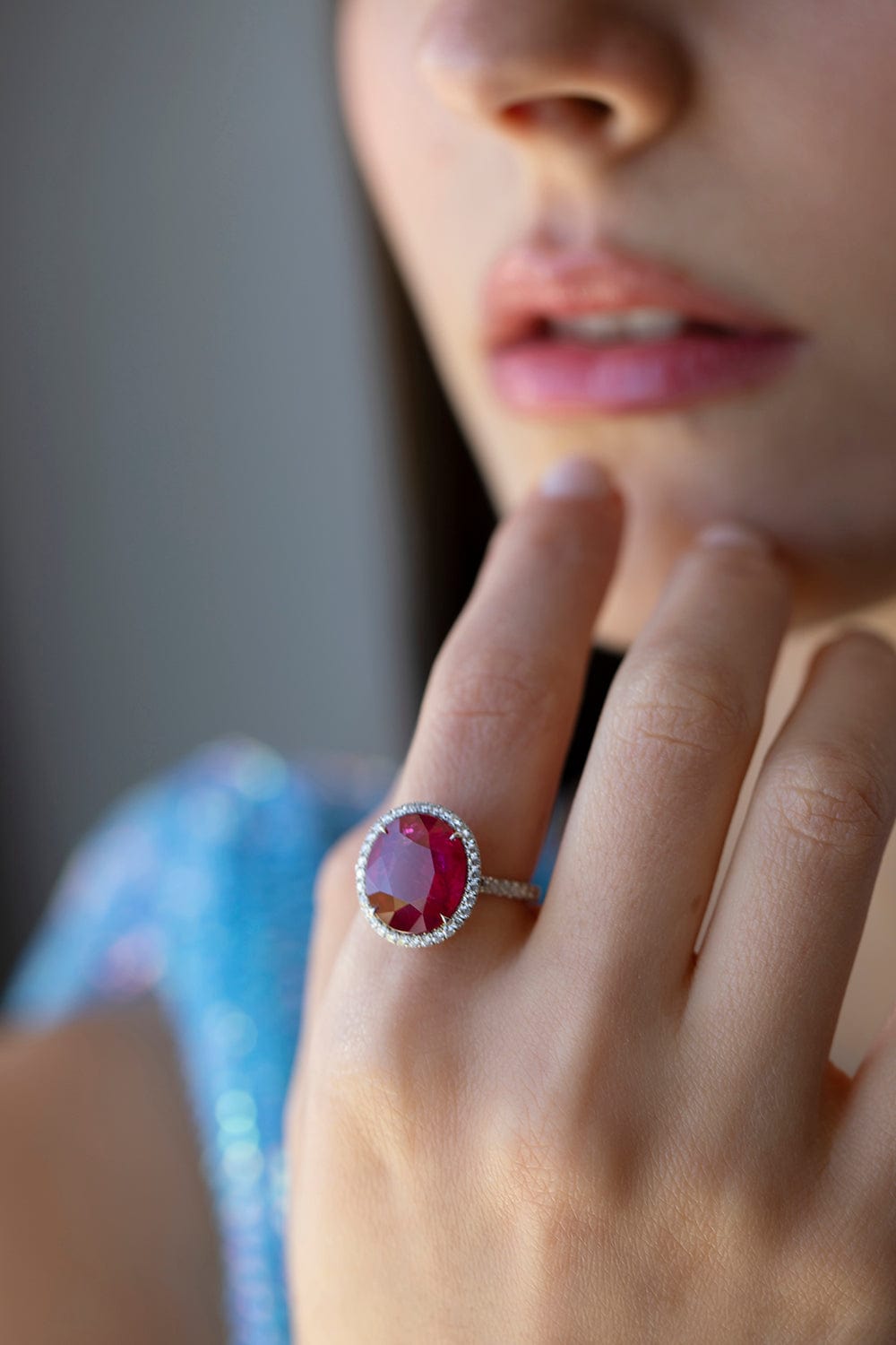 BAYCO-Oval Mozambique Ruby and Diamond Ring-PLAT