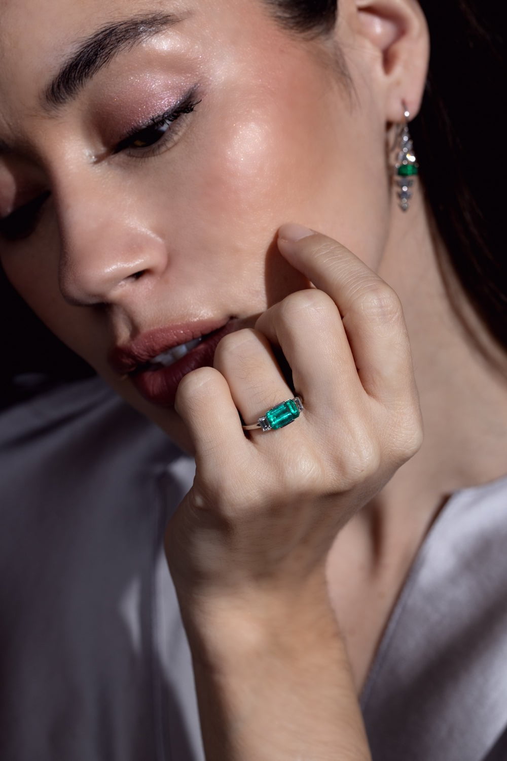 BAYCO-Emerald Diamond Ring-PLATINUM