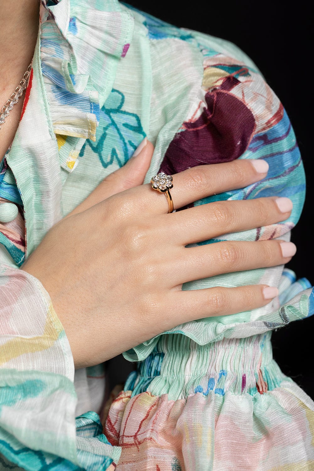 BAYCO-Diamond Flower Ring-YELLOW GOLD