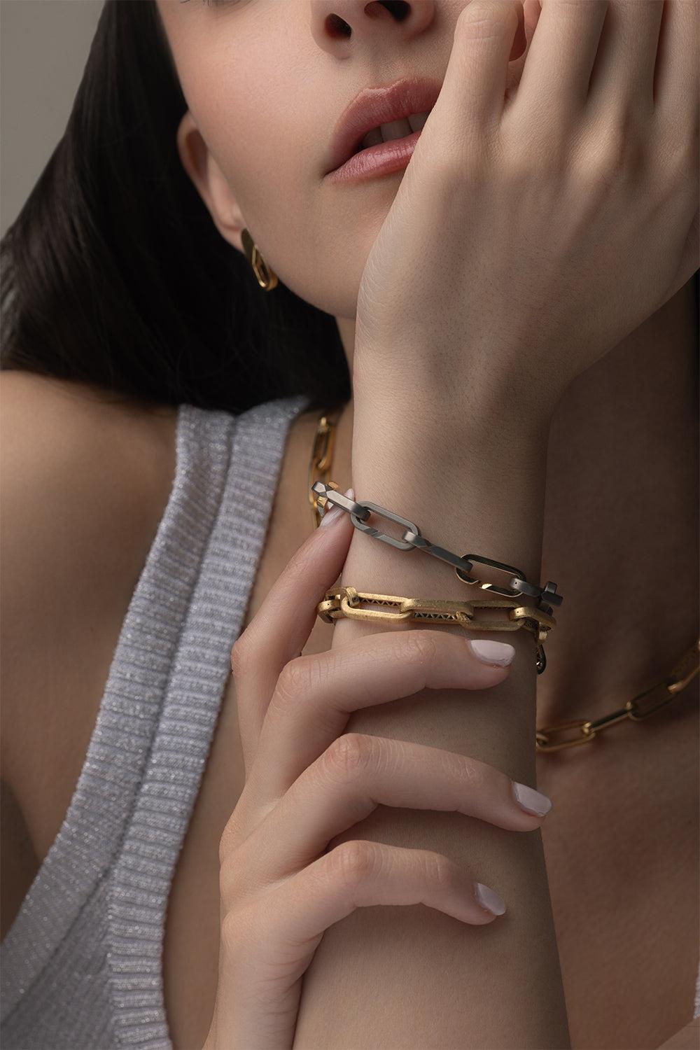 Bulino Finish Paperclip Link Bracelet-YELLOW GOLD-JEWELRYFINE JEWELBRACELET O-BIZZOTTO