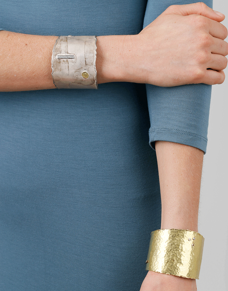 BOAZ KASHI-Diamond Line Wide Cuff-SILVER