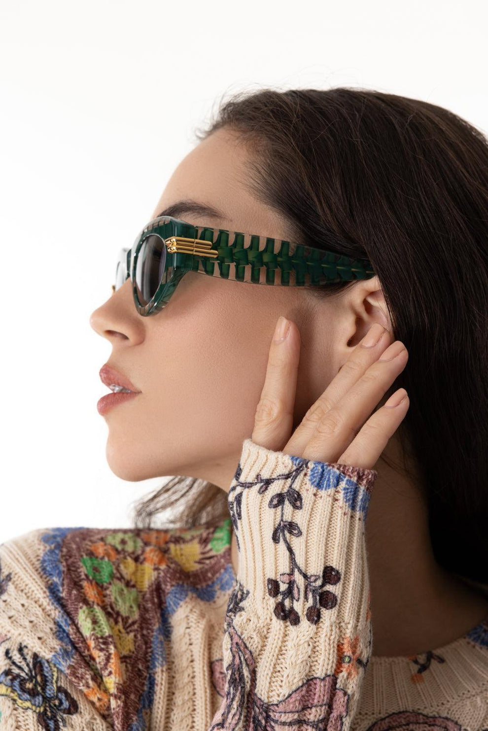 Oval Sunglasses - Green | BOTTEGA VENETA – Marissa Collections display picture 1