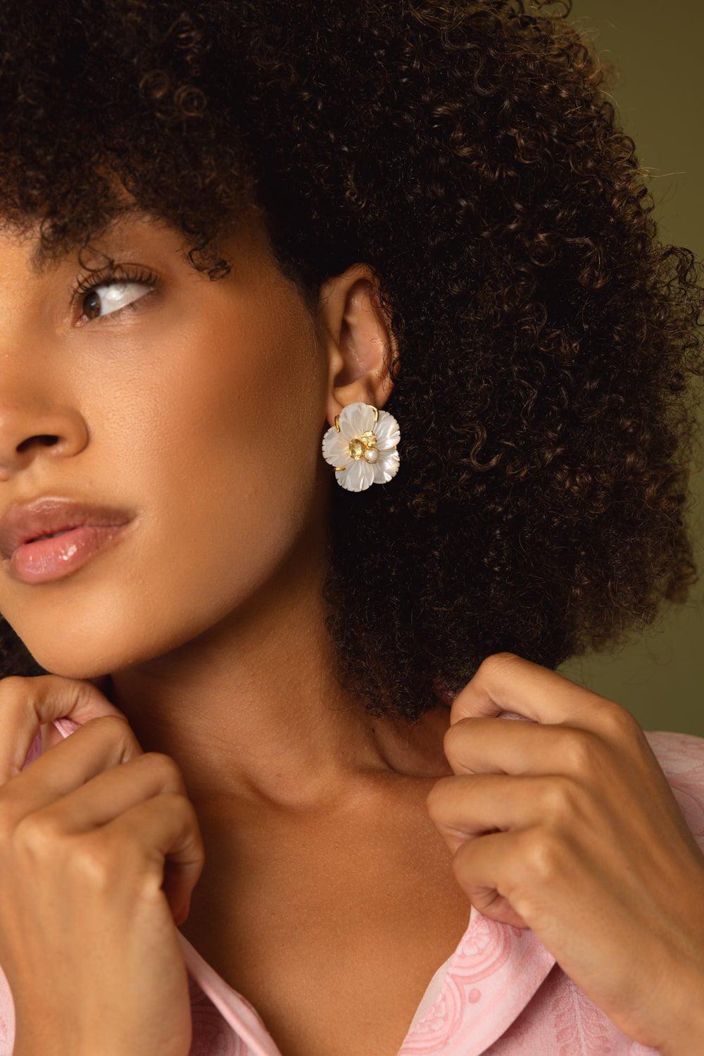 BOUNKIT JEWELRY-Lemon Quartz Flower Stud Earrings-WHITE