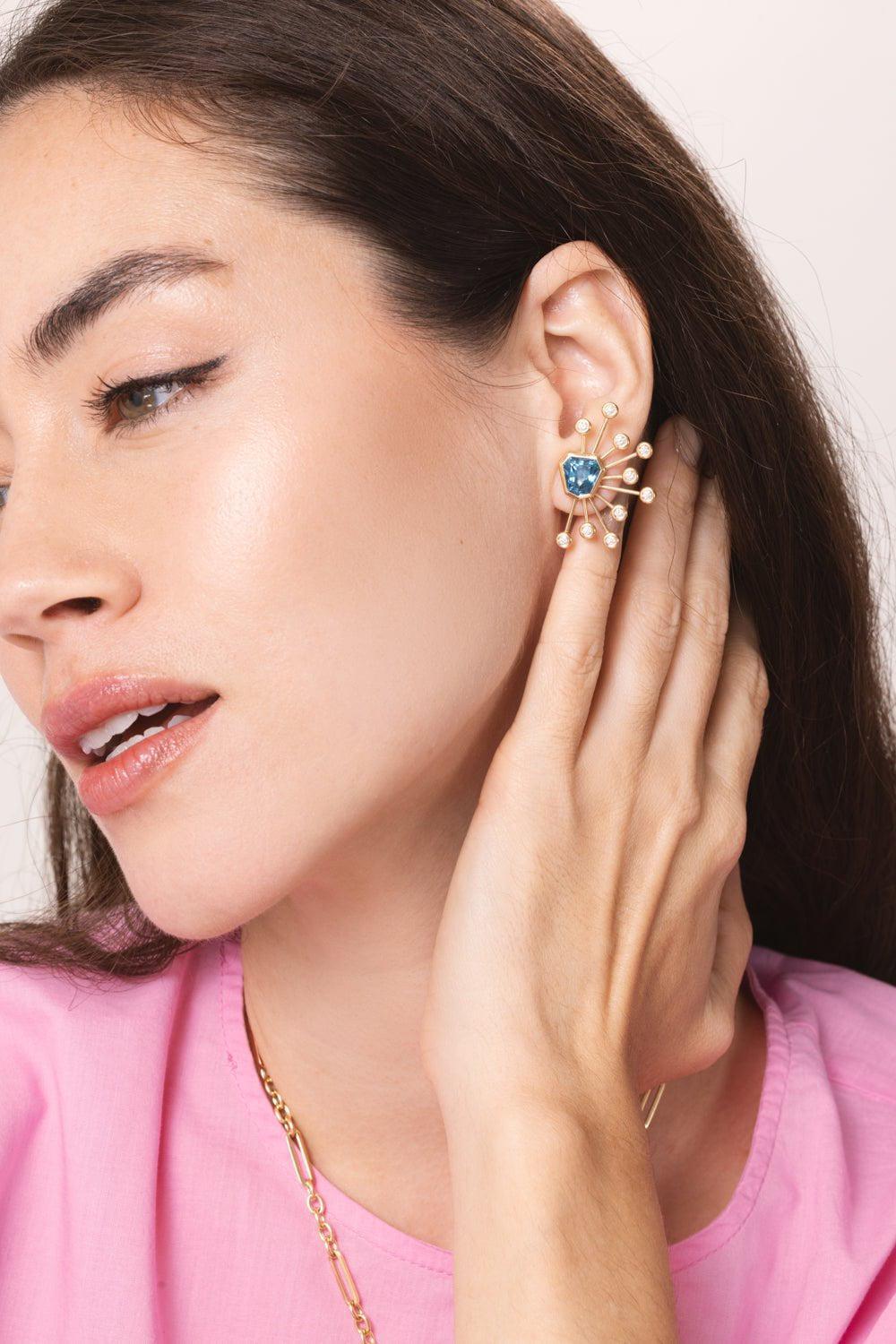BRENT NEALE-Blue Topaz Kite Stud SputnikEarrings-YELLOW GOLD