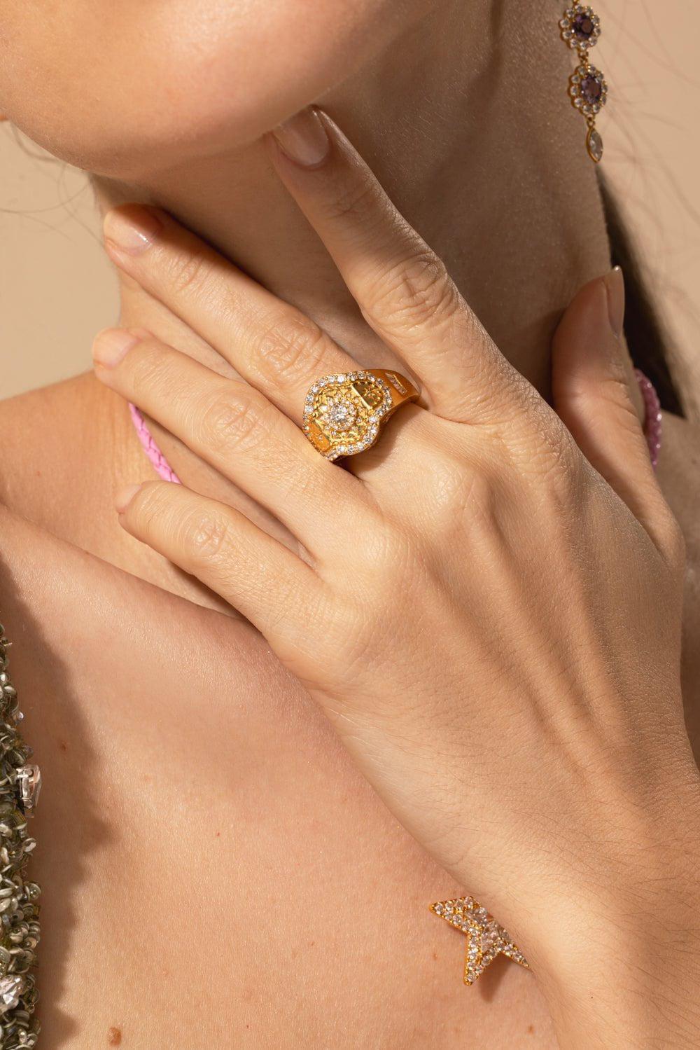 BUDDHA MAMA-Diamond Sun Signet Ring-YELLOW GOLD