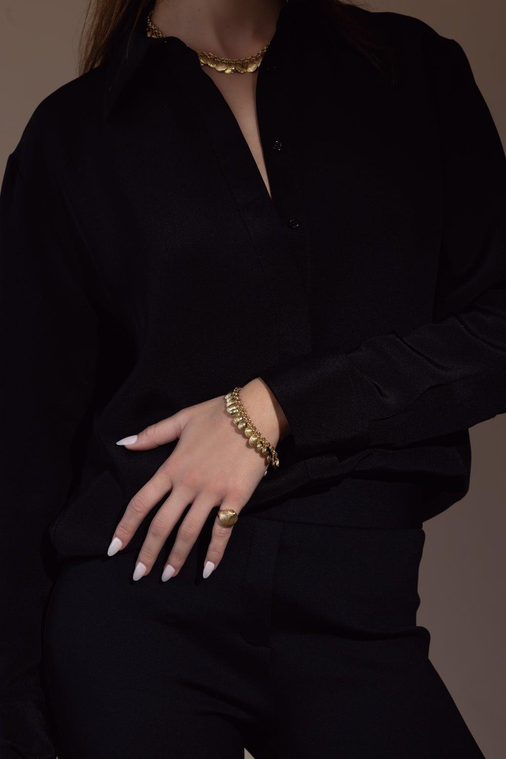 CADAR-Shell Charm Bracelet-YELLOW GOLD