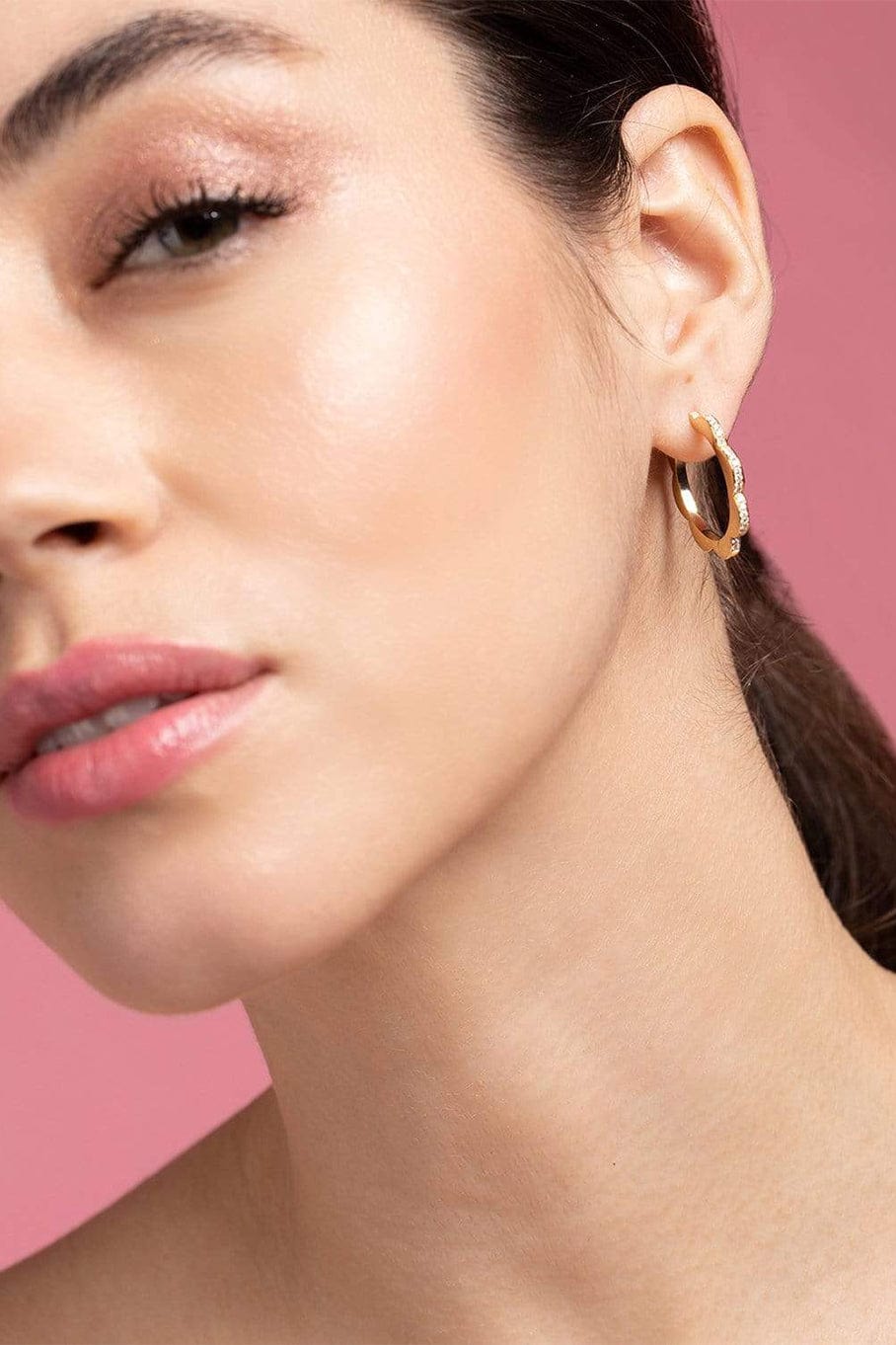 CADAR-Medium Black and White Diamond Triplet Hoop Earrings-YELLOW GOLD