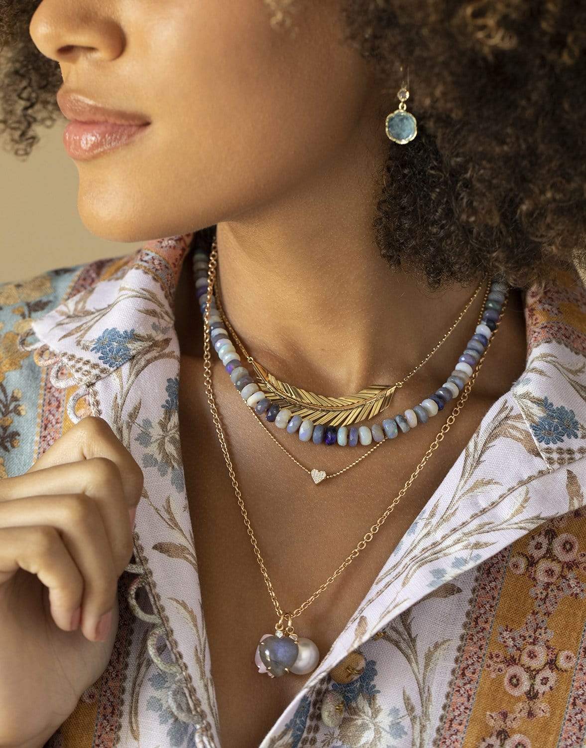 CADAR-Medium Feather Necklace-YELLOW GOLD